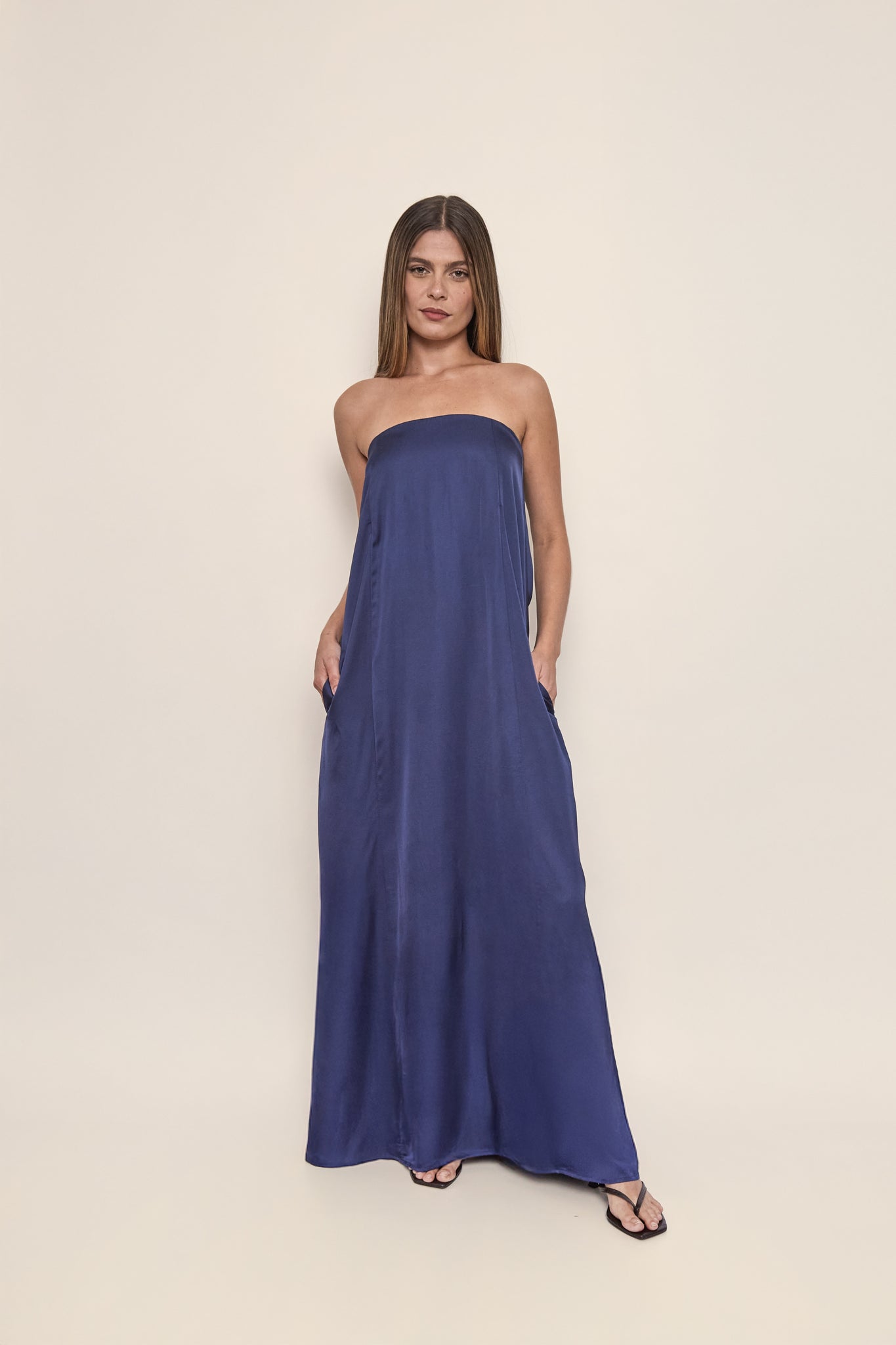 Lila Dress in Navy Blue